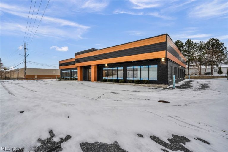 8425 Station Street, Mentor, OH - Photo 5