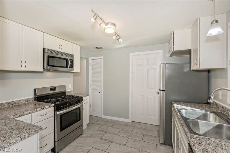 8708 State Route 14, Streetsboro, OH - Photo 5