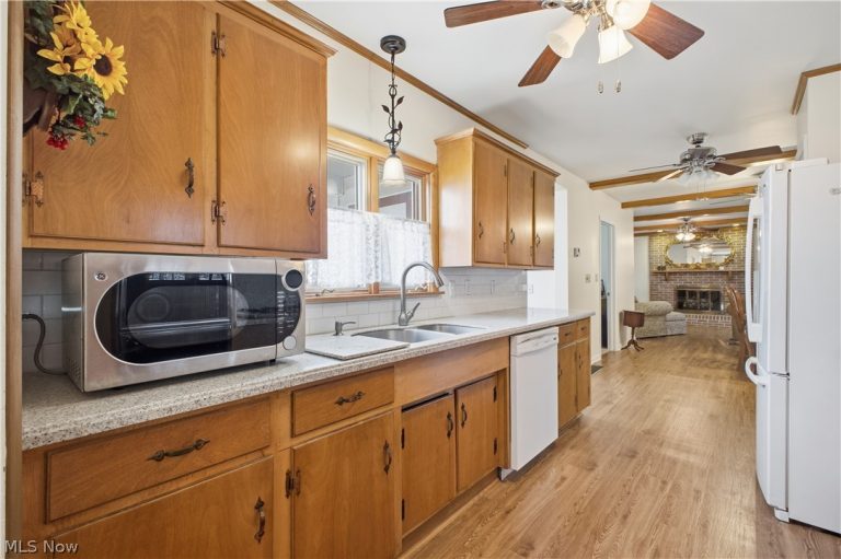 145 Vermont, Sebring, OH - Photo 5