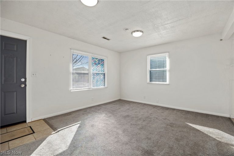 171 Logan Street, Elyria, OH - Photo 4