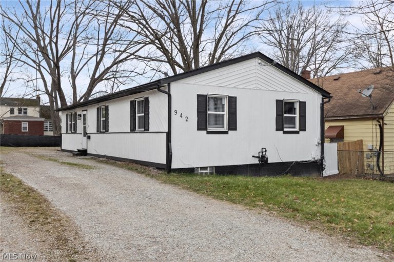 942 Winton Avenue, Akron, OH, 44320