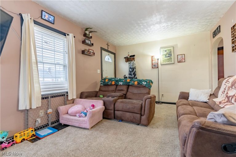 1716 Gibbs Avenue, Canton, OH - Photo 4