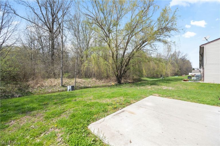 6354 Forest Park Drive, North Ridgeville, OH - Photo 4