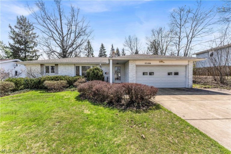 25106 Hazelmere Road, Beachwood, OH, 44122