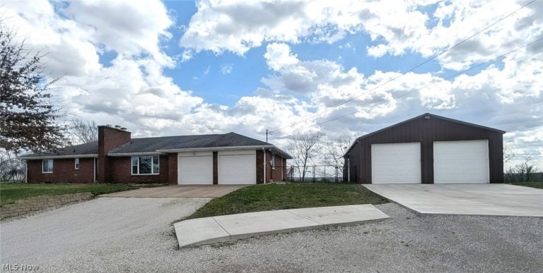 81 Mineral Heights Drive, Mineral Wells, WV, 26150