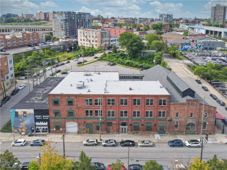 2111 Center Street, Cleveland, OH - Photo 3