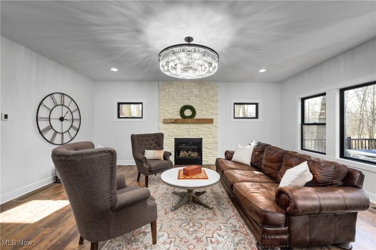 362 Oakmoor Avenue, Bay Village, OH - Photo 3