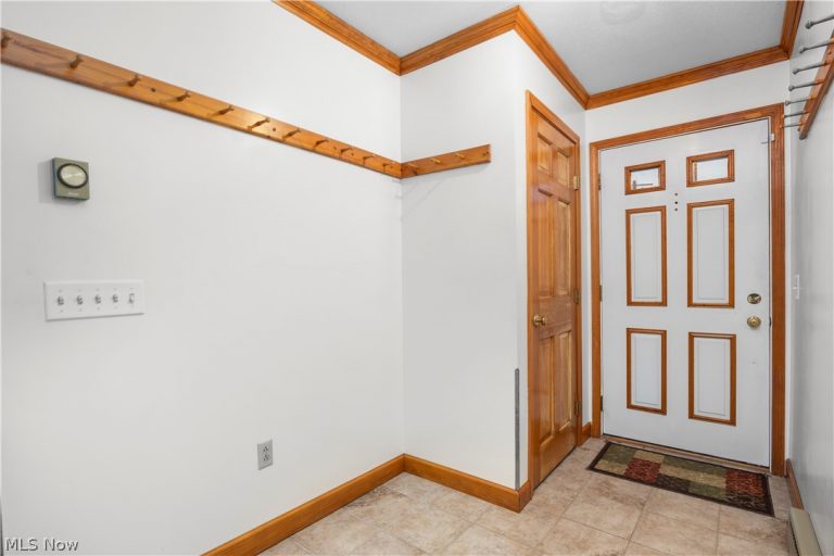 11923 Green Road, Wakeman, OH - Photo 8