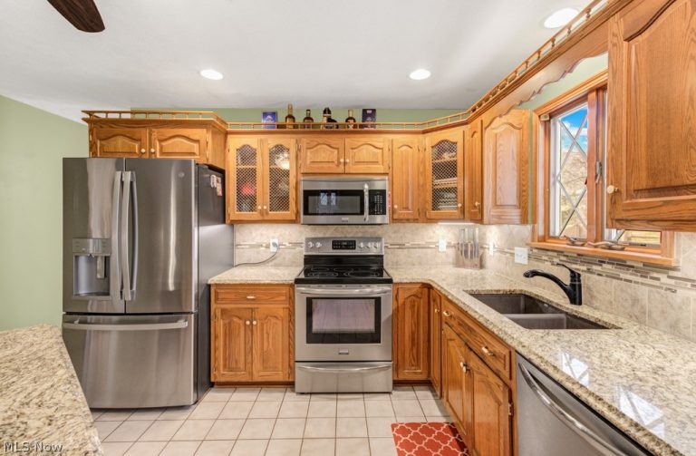 34 Iroquois Trail, Malvern, OH - Photo 8