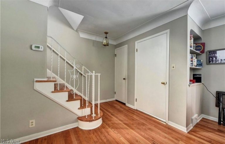 3932 Meadowbrook Boulevard, University Heights, OH - Photo 6
