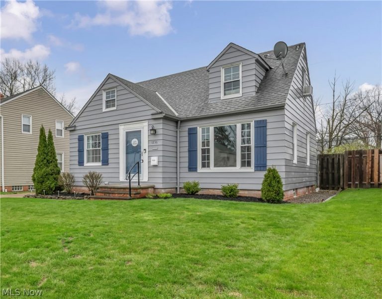 1236 Worton Boulevard, Mayfield Heights, OH - Photo 3