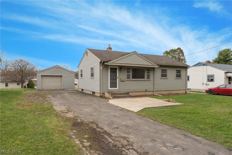 1859 Mathews Road, Poland, OH, 44514