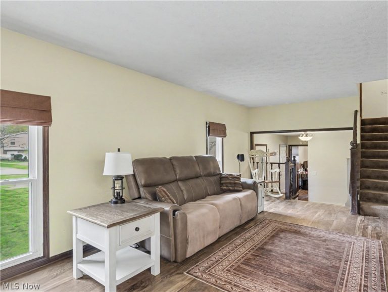 3881 Mahogany Street, Uniontown, OH - Photo 3