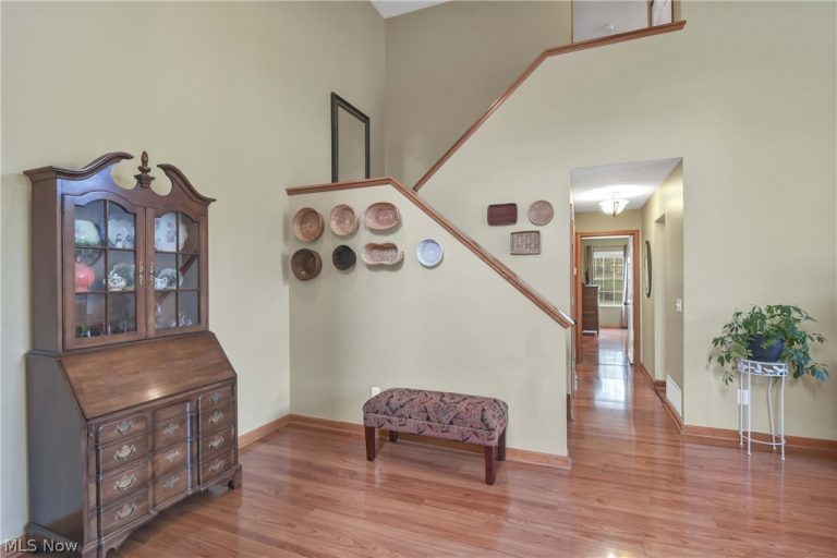 30941 Pepper Mill Court #83B, North Olmsted, OH - Photo 8