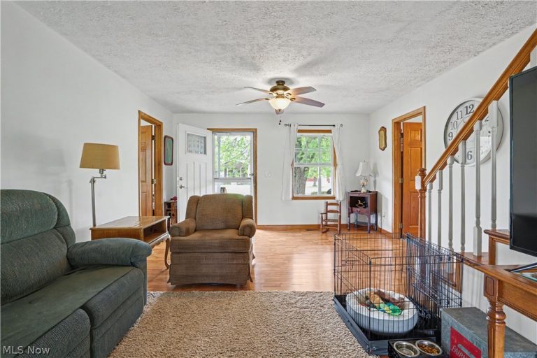 297 Hales Landing, Elizabeth, WV - Photo 6