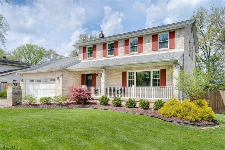4220 Nottingham Avenue, Austintown, OH - Photo 2