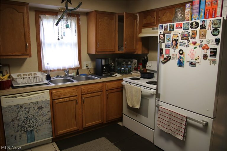 10024 Cummins Lane, Deerfield, OH - Photo 6