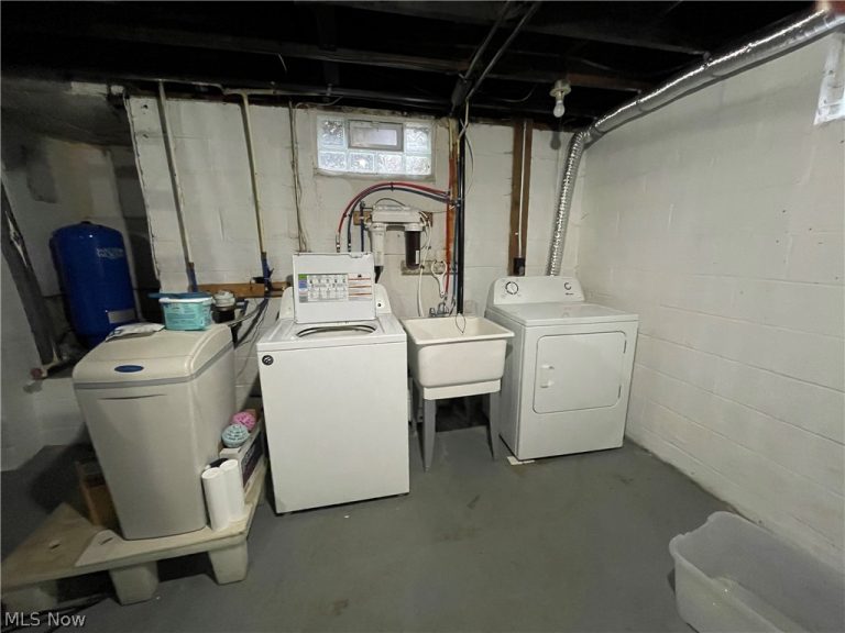 809 Lakeview Avenue, Canton, OH - Photo 8