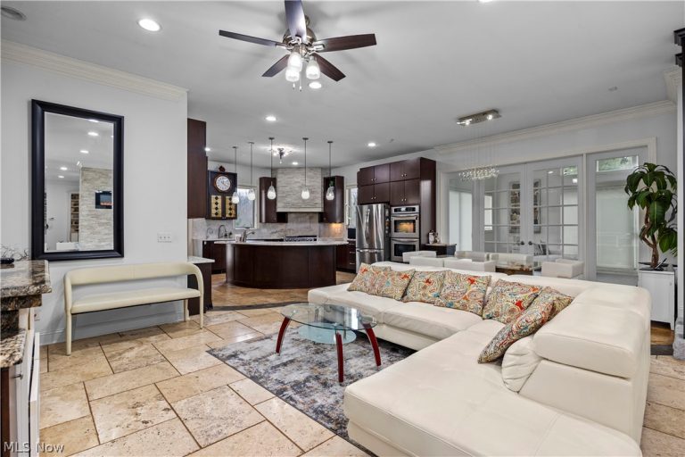 2240 Sunrise Oval, Medina, OH - Photo 4