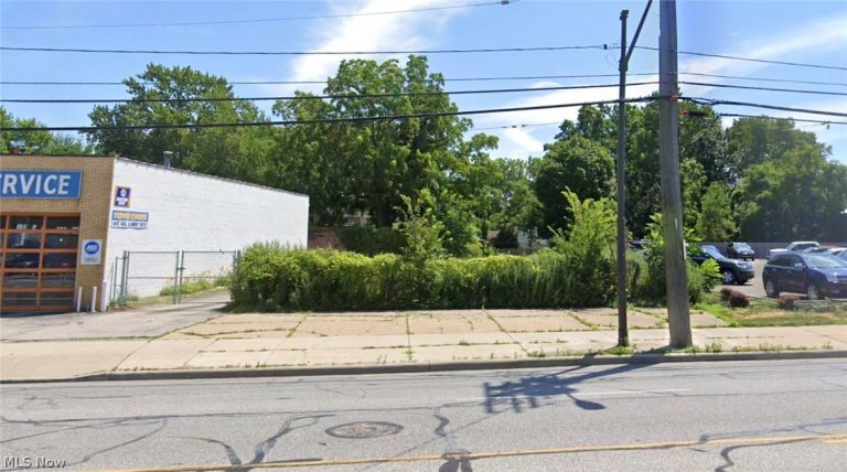 15235 Lorain Avenue, Cleveland, OH - Photo 3