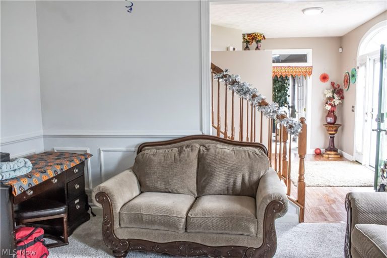 4125 Southwyck Road, Uniontown, OH - Photo 3
