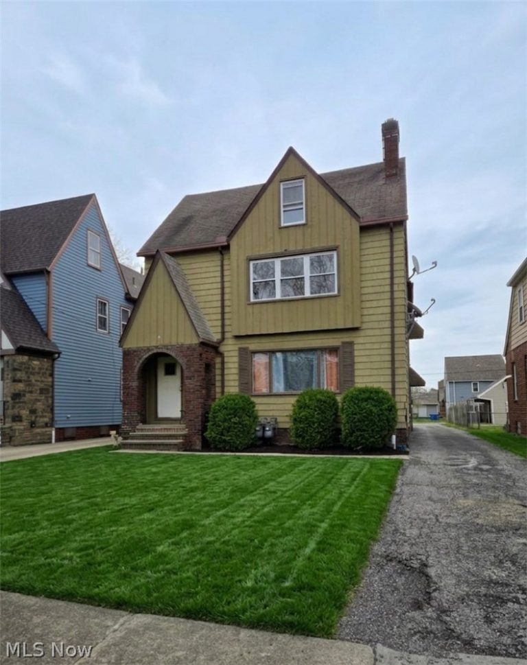 841 Hoover Avenue, Cleveland, OH, 44119