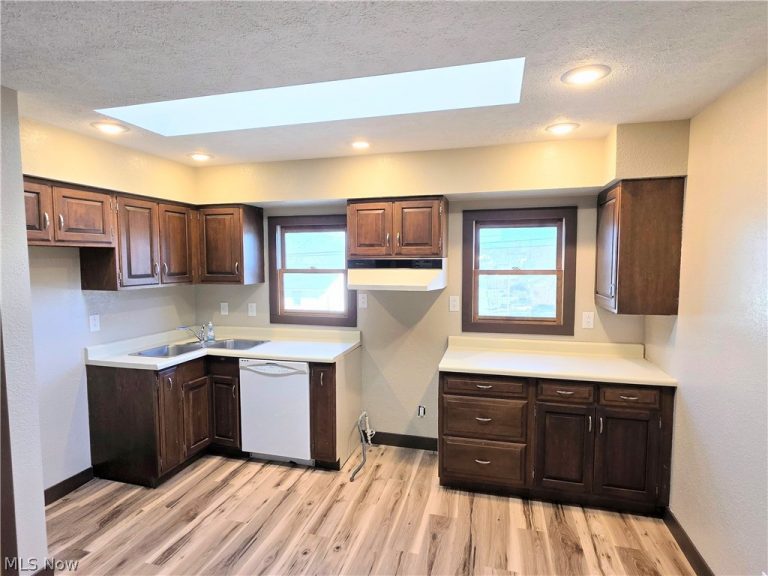 2417 Morningside Avenue, Parkersburg, WV - Photo 6