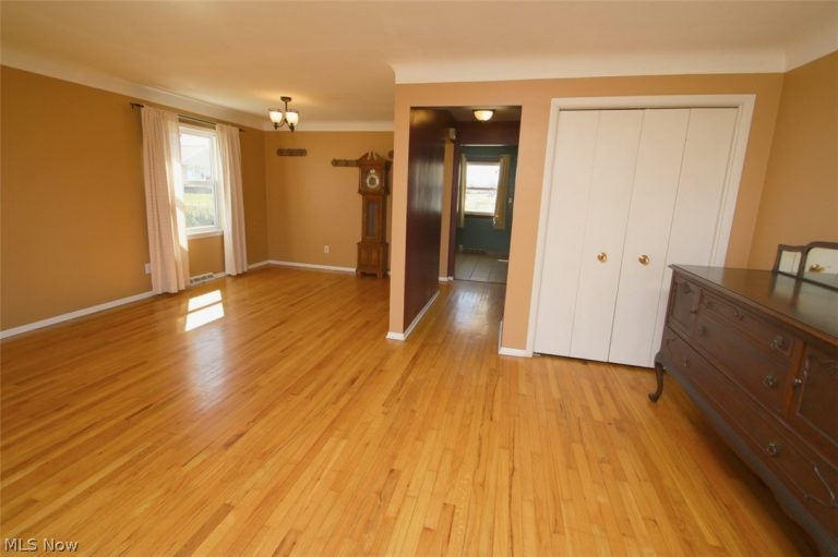 940 Talmadge Avenue, Wickliffe, OH - Photo 5