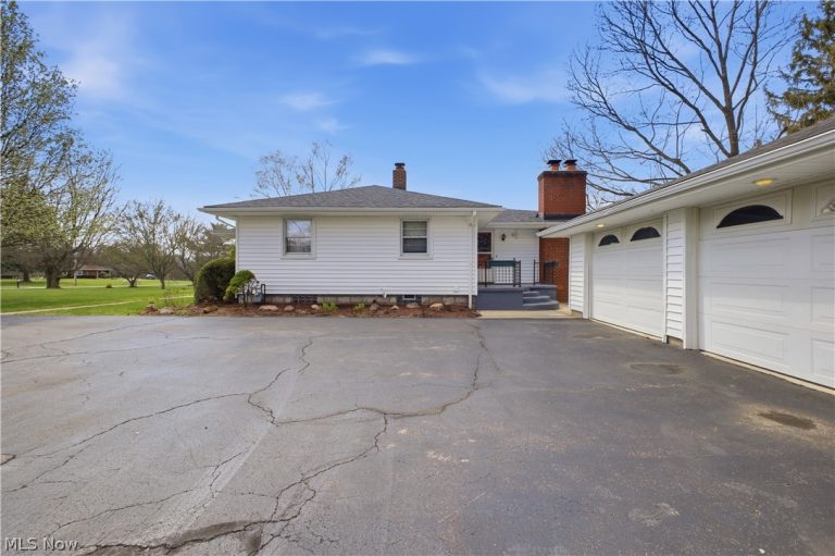 9231 King Graves Road, Warren, OH - Photo 8