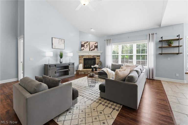 8888 Scotsbury Street, Massillon, OH - Photo 5