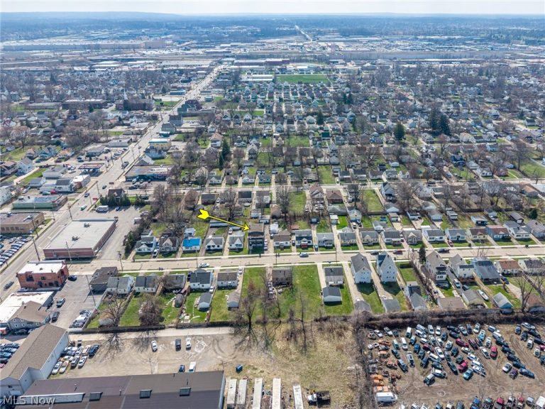 13109 Wilton Avenue, Cleveland, OH - Photo 4