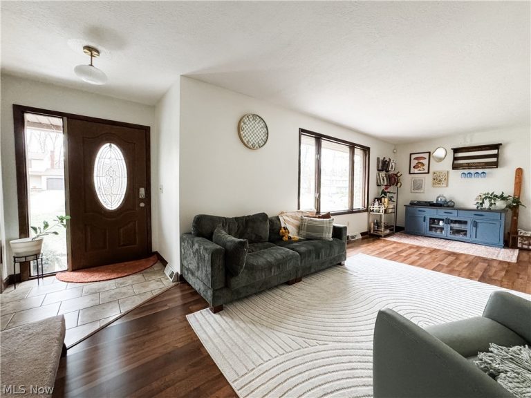 2412 Audubon Road, Akron, OH - Photo 4