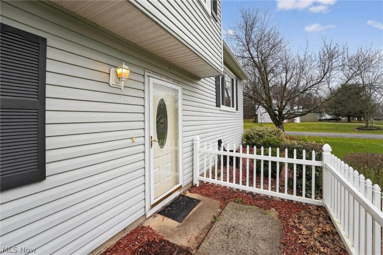 21 Leffingwell Drive, Orwell, OH - Photo 8