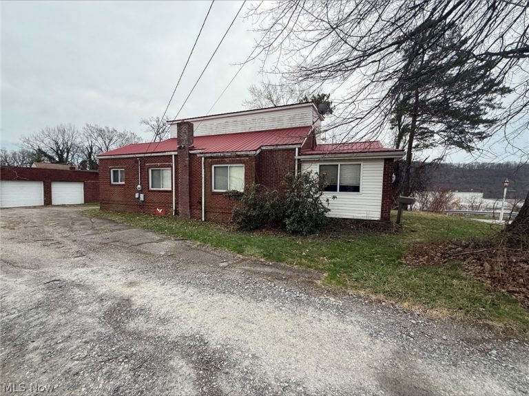 410 Palissey Street, East Liverpool, OH - Photo 7