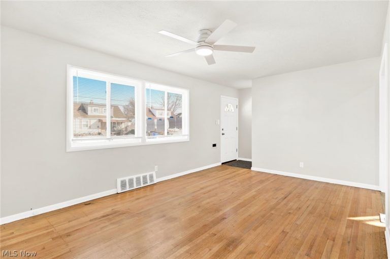 16159 Bowfin Boulevard, Brook Park, OH - Photo 5
