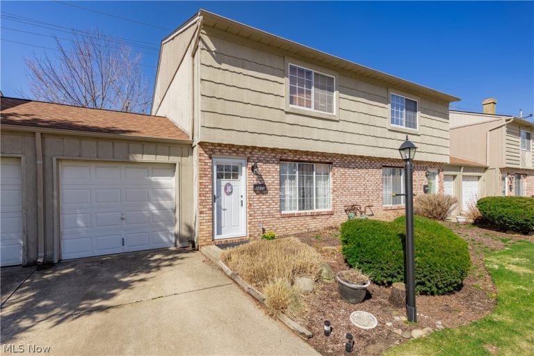 9633 Ryan Drive, Mentor, OH - Photo 2