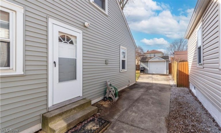 4492 170th Street, Cleveland, OH - Photo 2