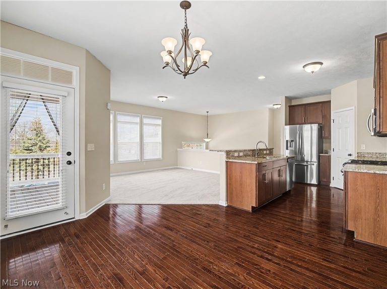 5820 Red Rock Court, Seven Hills, OH - Photo 5