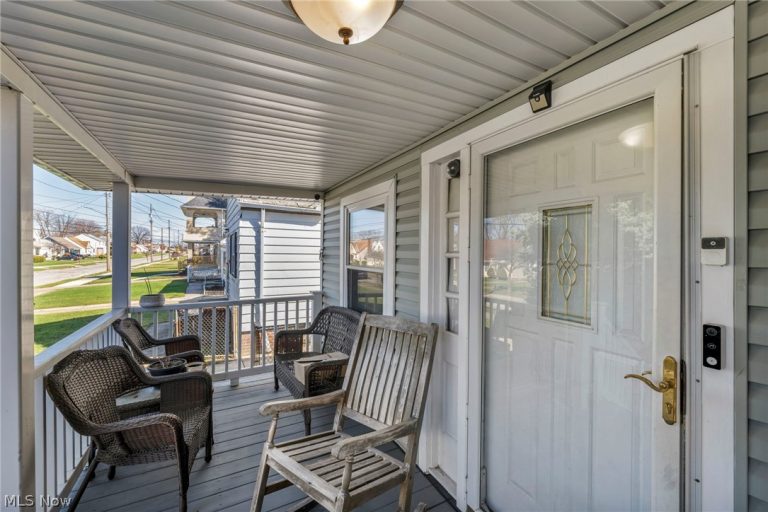 12909 Sprecher Avenue, Cleveland, OH - Photo 3