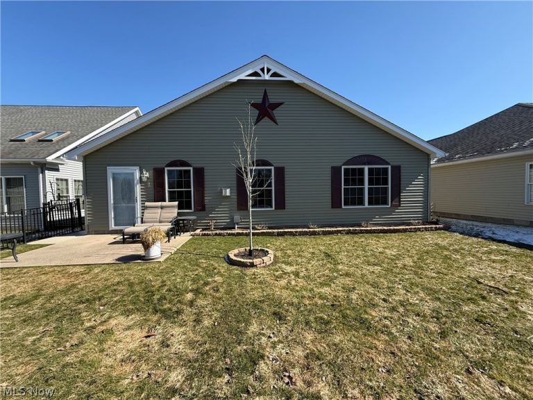 304 Woodland Way, Jefferson, OH - Photo 3