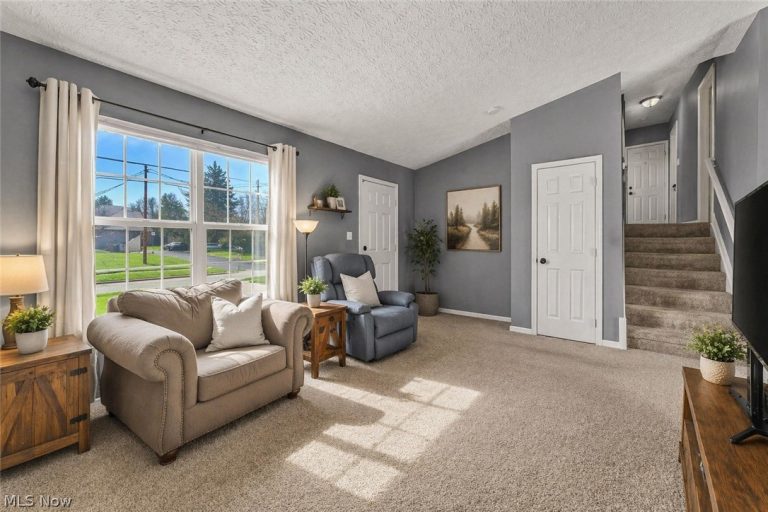 685 Lake Street, Ravenna, OH - Photo 5