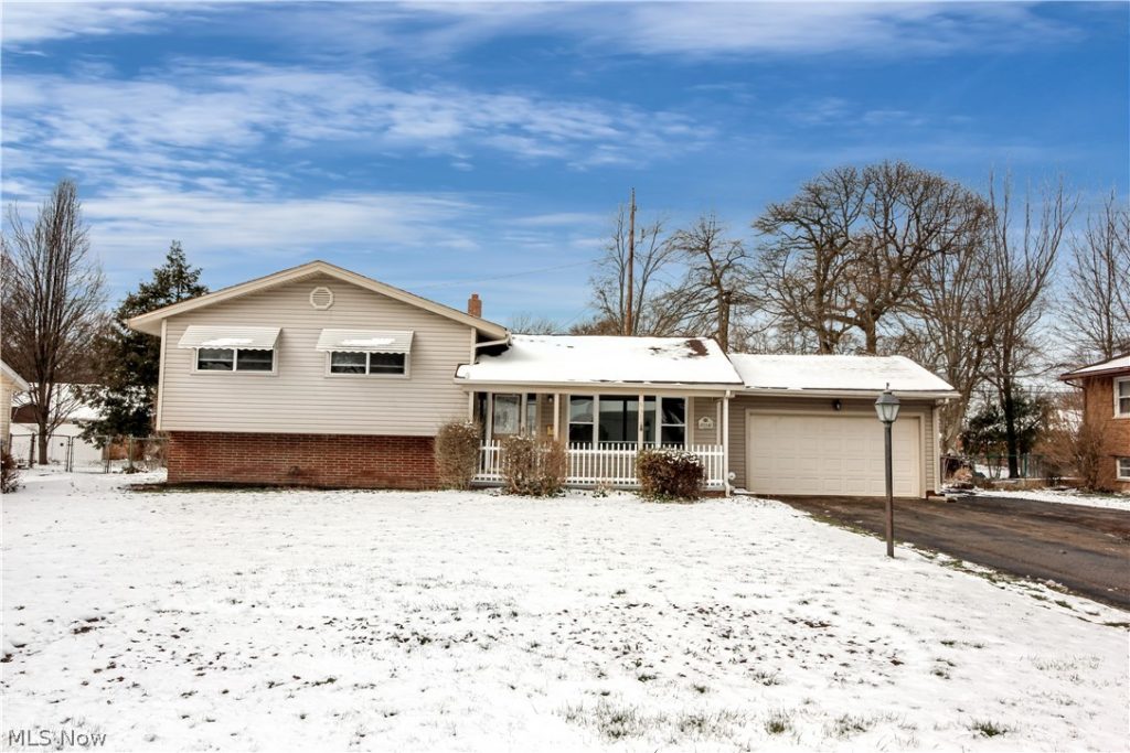 6304 Meadowbrook Drive, Mentor, OH