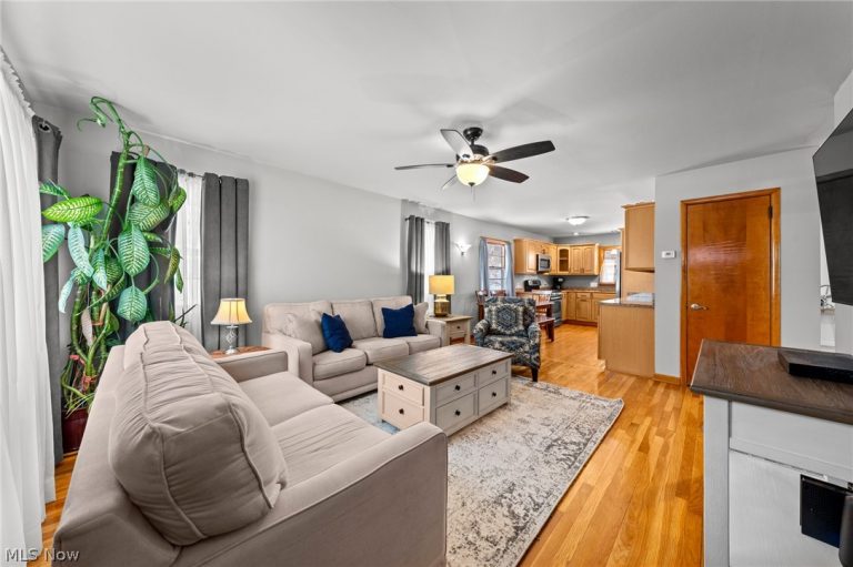 22 Youtz Avenue, Akron, OH - Photo 6