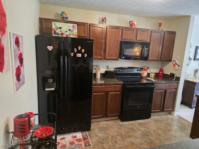 313 Breckenridge Oval, Elyria, OH - Photo 5