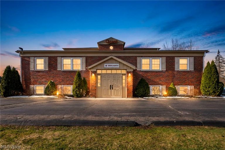 10570 Ravenna Road #1, Twinsburg, OH - Photo 4