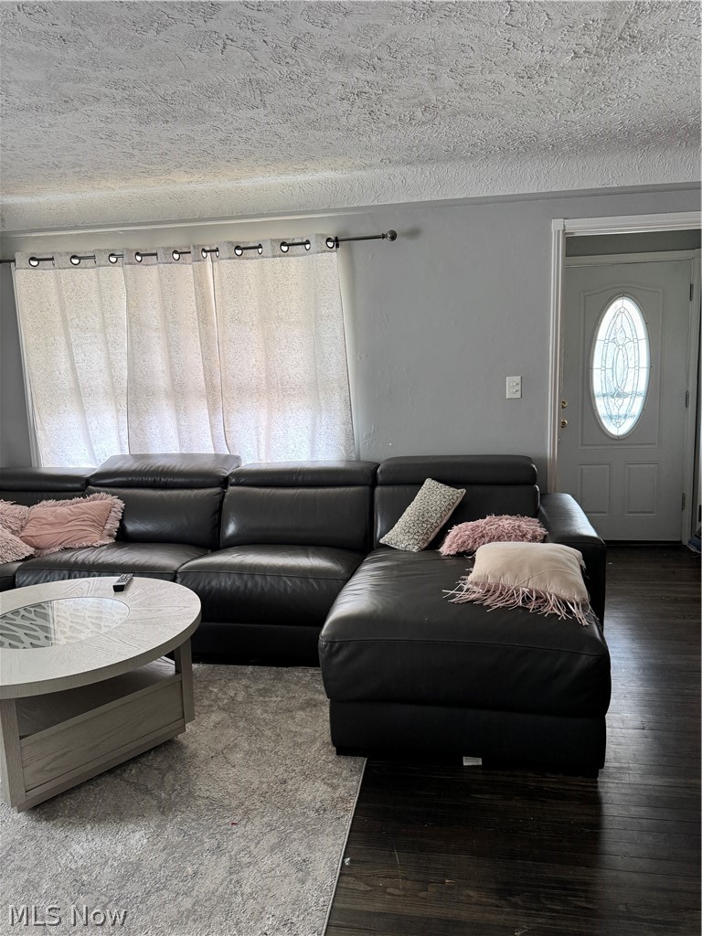 16301 Cloverside Avenue, Cleveland, OH - Photo 3