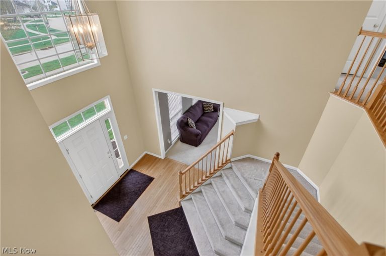 136 Stonesthrow Drive, Berea, OH - Photo 4