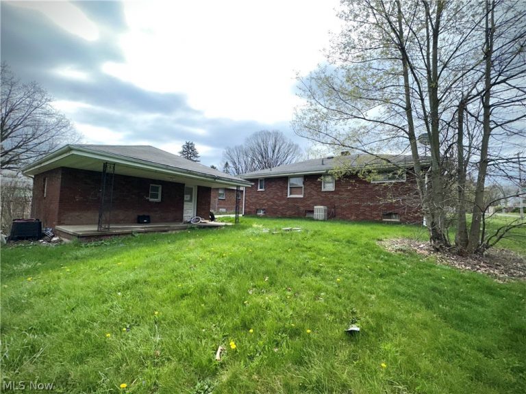 708 Miller Street, Youngstown, OH - Photo 2