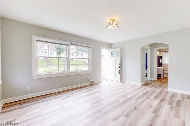 2717 Cleveland Avenue, Steubenville, OH - Photo 8