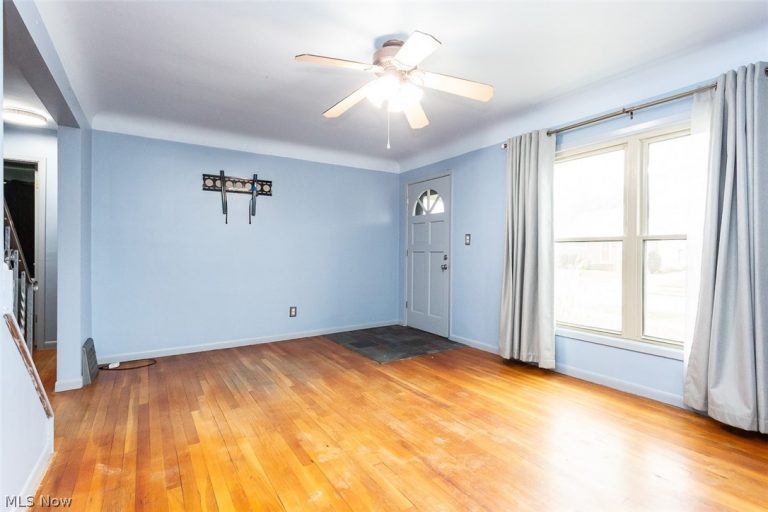 28855 Hazel Avenue, Wickliffe, OH - Photo 4